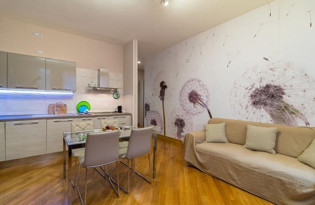 Elegant Flat at Municipio by Napoliapartments