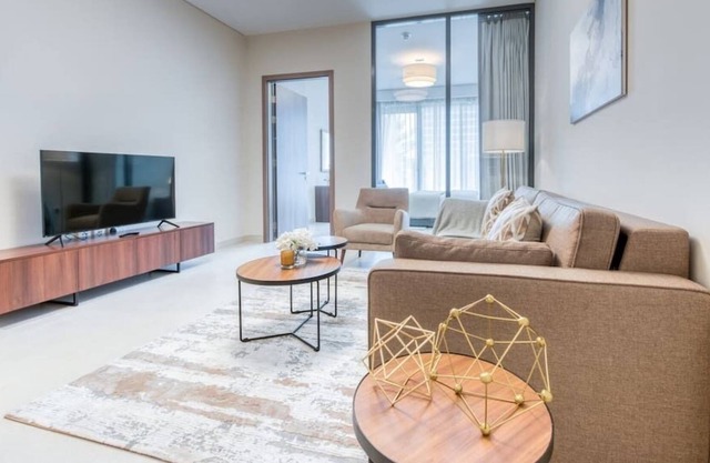 Fabulous 1BR Apartment in the Heart of Business Bay
