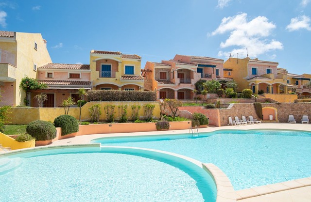 Holiday Apartment with Air Conditioning, Terrace, Pool & Garden; Parking Available; Pets Allowed