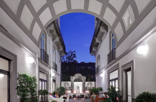 Hotel Piazza Bellini & Apartments