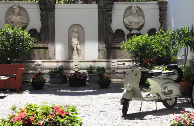 Piazza Bellini 