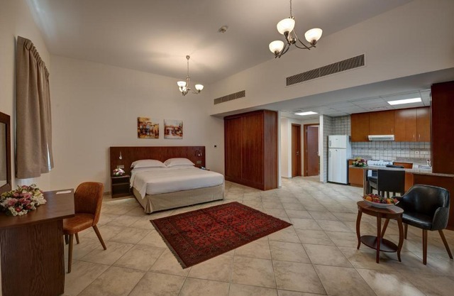 J5 Studio Holiday Homes Uptown Motor City