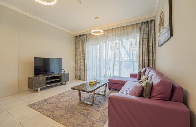KeyHost - 1BR Apartment Near Five Hotel JVC - K141