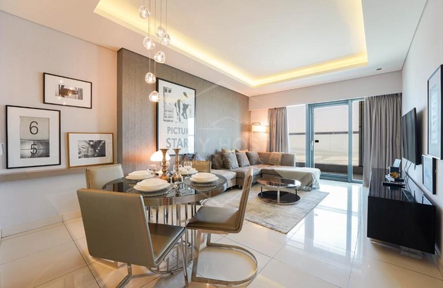 KeyHost - Luxury 1 BR Apt in Paramount Towers by Damac - K3830