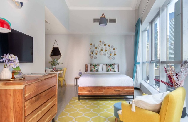 Light & Stylish Studio in Dubai Marina