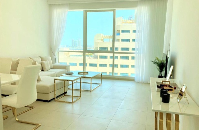 Luxurious stay at the Walk JBR