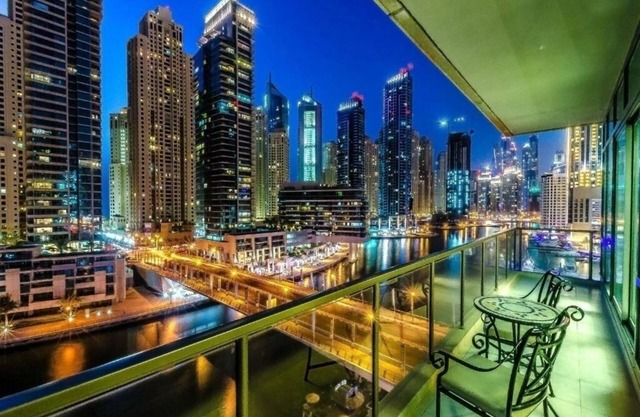 Luxury 1 Bedroom Apartment in Marina