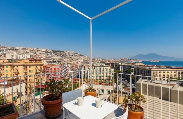 Mergellina Dream apartment in Posillipo with WiFi, air conditioning & private terrace.