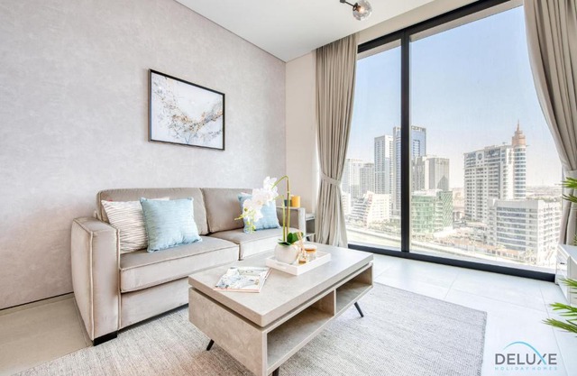 Modern 1BR Oasis in Prime Location, Book Now by Deluxe Holiday Homes