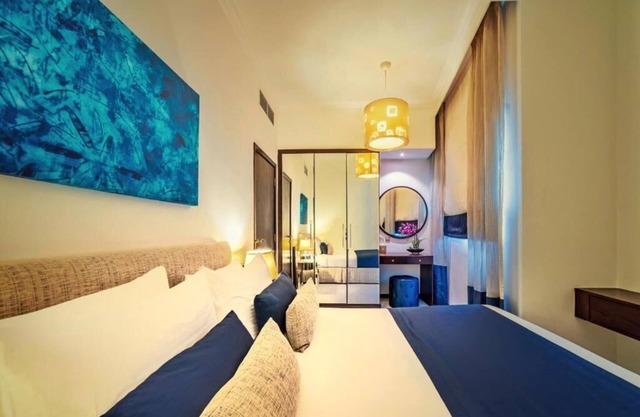 One Bedroom Apartment Near Internet Metro By Luxury Bookings