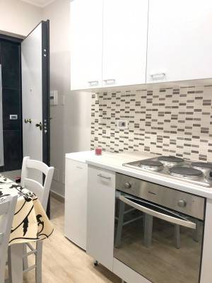 One bedroom appartement with wifi at Napoli
