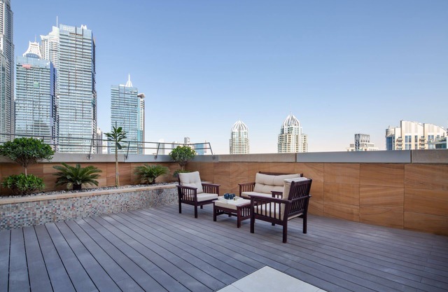 Sophisticated 3BR in Dubai Marina With Stunning Marina Views