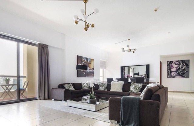 Spacious & Modern 4BR in JBR with Marina Views