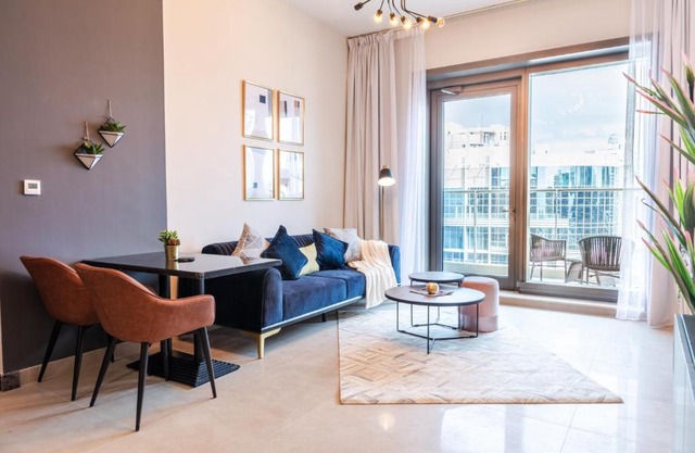 Stella Stays Vibrant 1 BDR Dubai JBR Beach Netflix