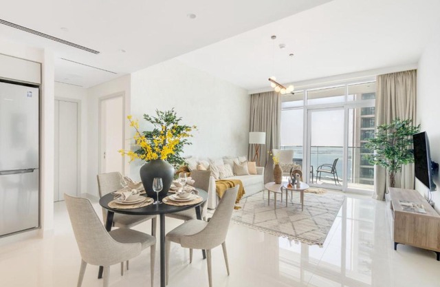 The Smart Concierge - Sunrise Bay 2