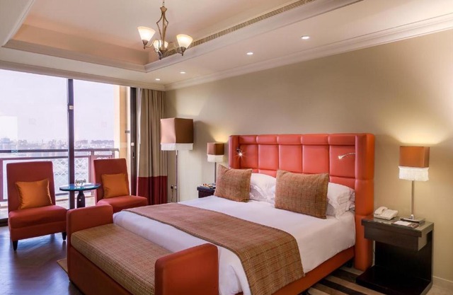 Two Bedroom Apartment In Media City By Luxury Bookings