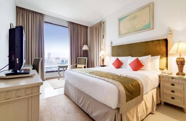 Sheikh Zayed Road Internet Metro 