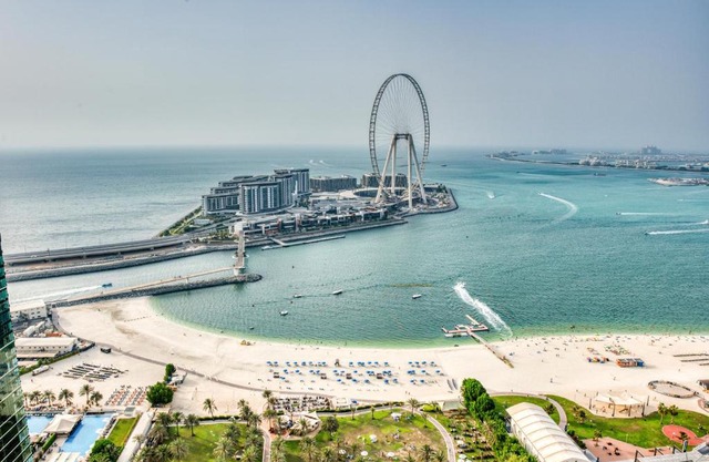 Two Bedroom Beachfront Apartment in Shams 4, JBR by Deluxe Holiday Homes