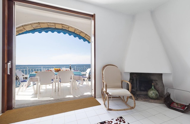 Villa del Sole with Sea View, Direct Sea Access, Parking and Air Conditioning