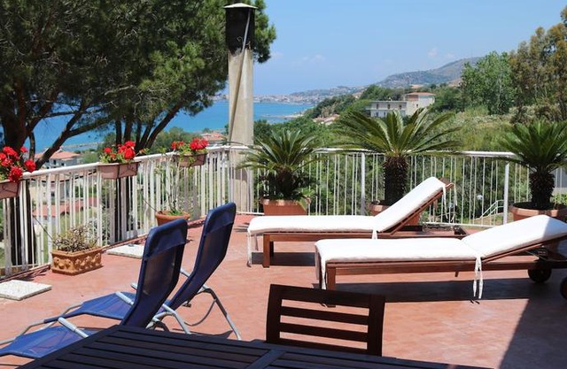 Villa Elvira Country House