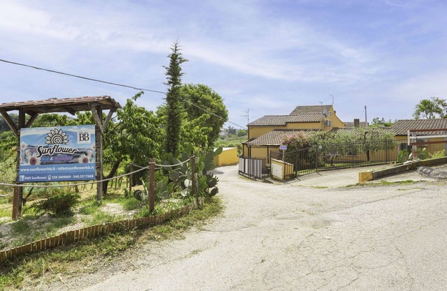 Wonderful private villa for 6 people with WIFI, A/C, TV, terrace and parking