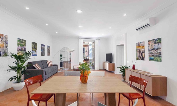 Sorrento City Centre Apartment | 100 m² Apartment ∙ 2 bedrooms ∙ 8 guests