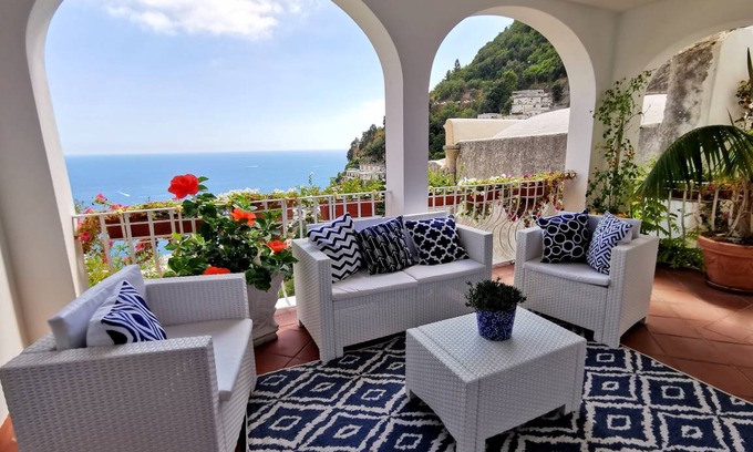 Chiesa Nuova Apartment | 100 m² Apartment ∙ 3 bedrooms ∙ 6 guests