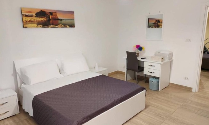 Fuorigrotta Resort | 100 m² Private room ∙ 1 bedroom ∙ 1 guest