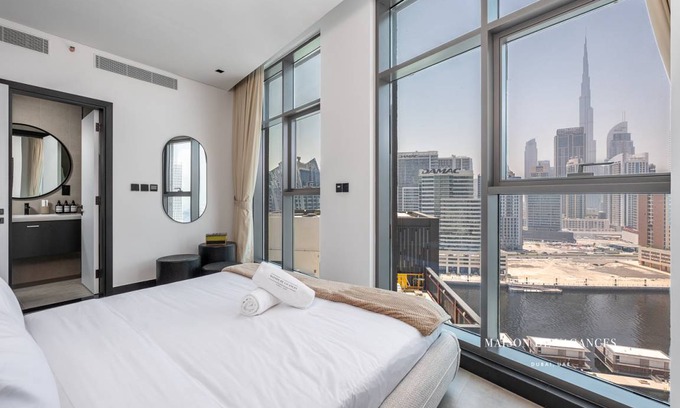 Business Bay Apartment | 104 m² Apartment ∙ 2 bedrooms ∙ 3 guests