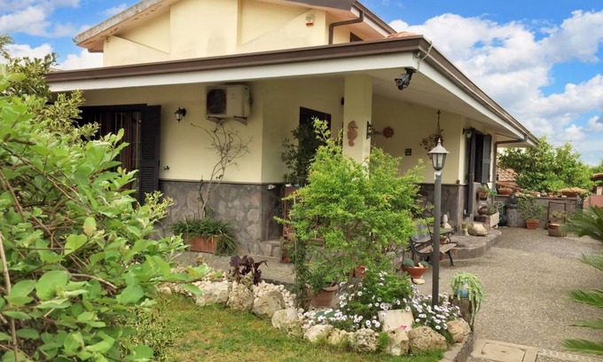 Giugliano in Campania Apartment | 110 m² Apartment ∙ 1 bedroom ∙ 4 guests
