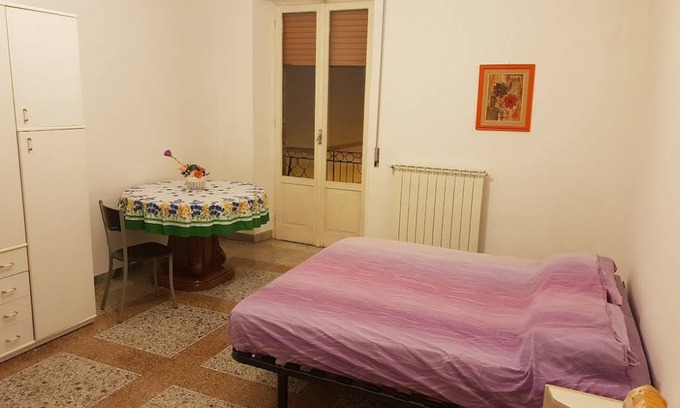 Foggia Other | 110 m² Shared room ∙ 1 bedroom ∙ 3 guests