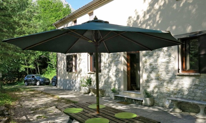 Arsita Villa | 110 m² Villa ∙ 3 bedrooms ∙ 7 guests