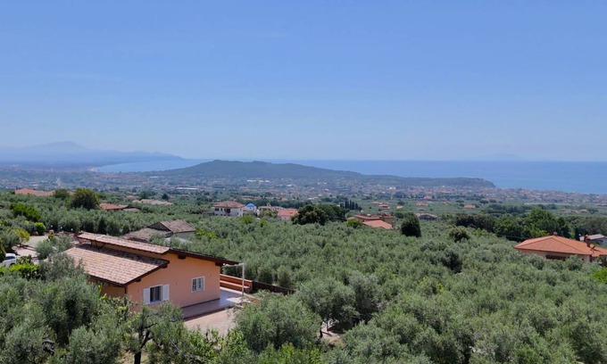 Formia Apartment | 115 m² Apartment ∙ 3 bedrooms ∙ 6 guests