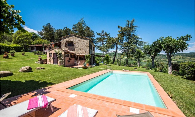 Capolona House | 120 m² House ∙ 2 bedrooms ∙ 5 guests