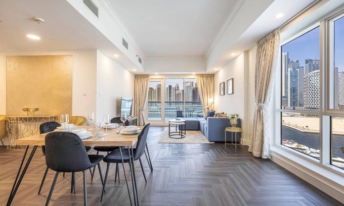 Business Bay Apartment | 126 m² Apartment ∙ 2 bedrooms ∙ 4 guests