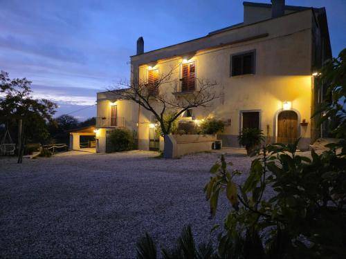 Montecorvino Rovella House | 145 m² House ∙ 3 bedrooms ∙ 5 guests