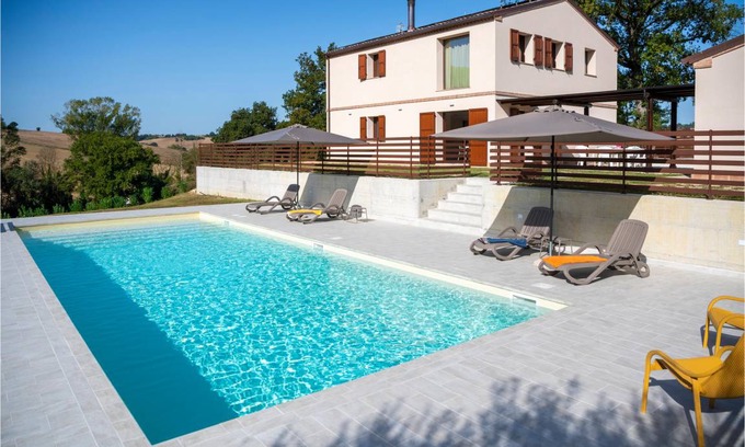 Mogliano House | 150 m² House ∙ 2 bedrooms ∙ 6 guests