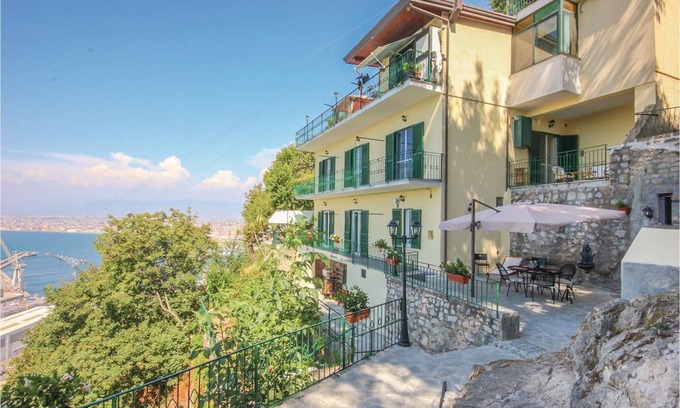 Castellammare di Stabia House | 158 m² Maisonette ∙ 4 bedrooms ∙ 10 guests