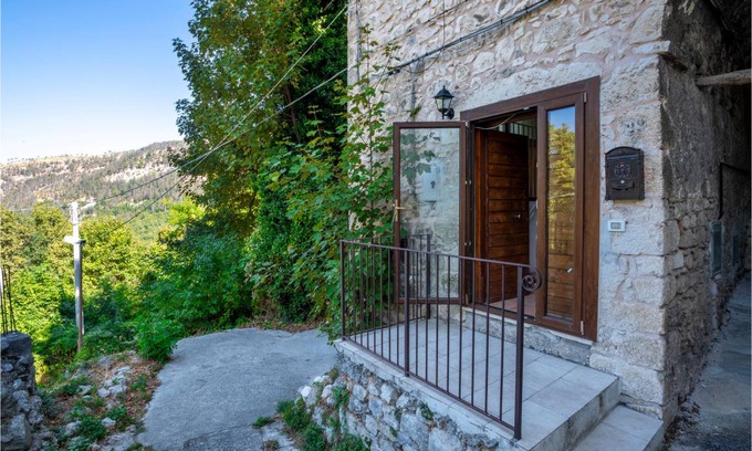 Caramanico Terme Apartment | 170 m² Apartment ∙ 3 bedrooms ∙ 8 guests