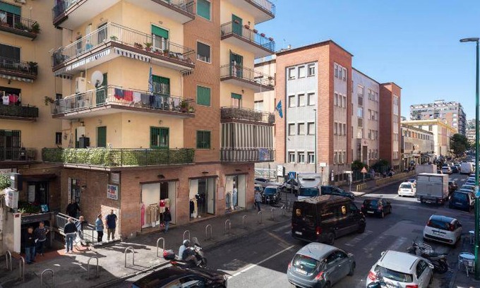 Fuorigrotta Bed & Breakfast | 18 m² Bed and breakfast ∙ 3 guests
