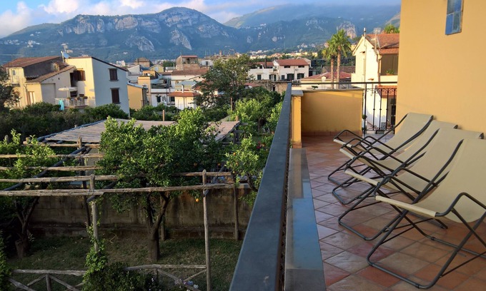 Sant'Agnello Apartment | 2 BEDROOM APARTMENT WITH A VIEW OF THE GULF OF NAPLES