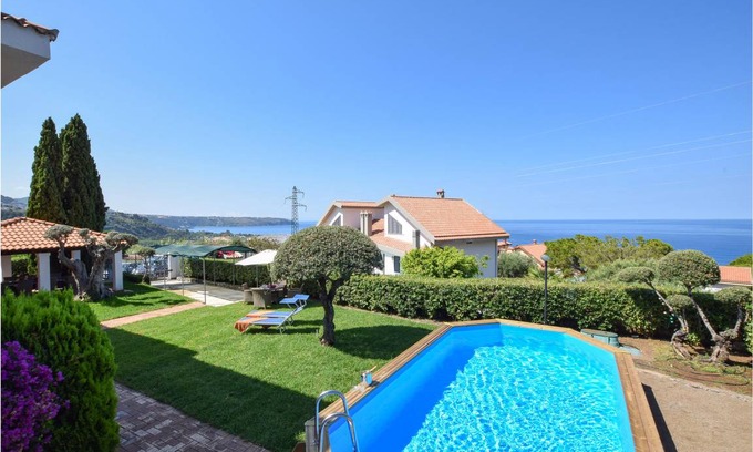 Praia a Mare House | 200 m² House ∙ 6 bedrooms ∙ 10 guests