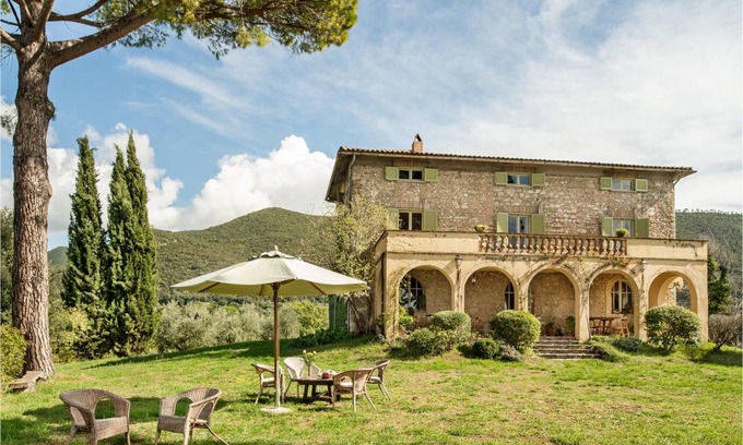 Poggio Catino House | 200 m² House ∙ 5 bedrooms ∙ 10 guests