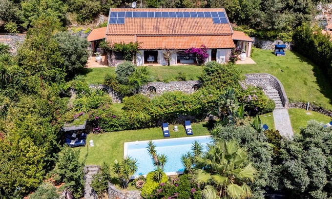 Maratea Villa | 200 m² Villa ∙ 5 bedrooms ∙ 11 guests
