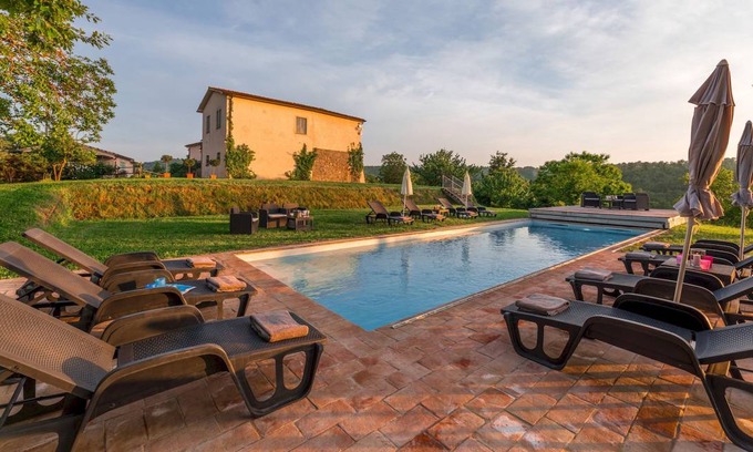 Acquapendente Villa | 230 m² Villa ∙ 6 bedrooms ∙ 12 guests