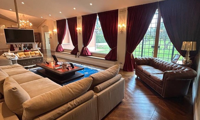 Zona XXV Vallerano Villa | 300 m² Villa ∙ 2 bedrooms ∙ 4 guests