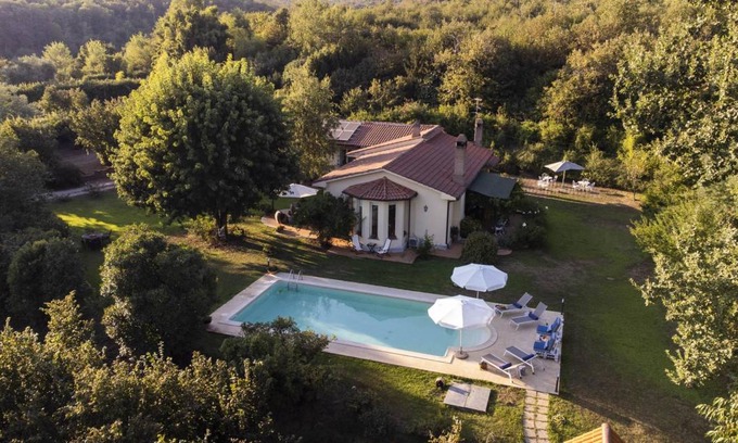 Capranica Villa | 300 m² Villa ∙ 4 bedrooms ∙ 8 guests