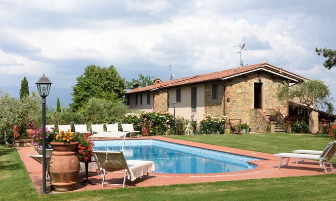 Cavriglia Villa | 300 m² Villa ∙ 4 bedrooms ∙ 12 guests