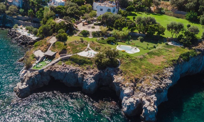 Ischia Porto Villa | 320 m² Villa ∙ 7 bedrooms ∙ 16 guests
