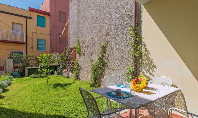 La Caletta Apartment | 35 m² Apartment ∙ 1 bedroom ∙ 4 guests